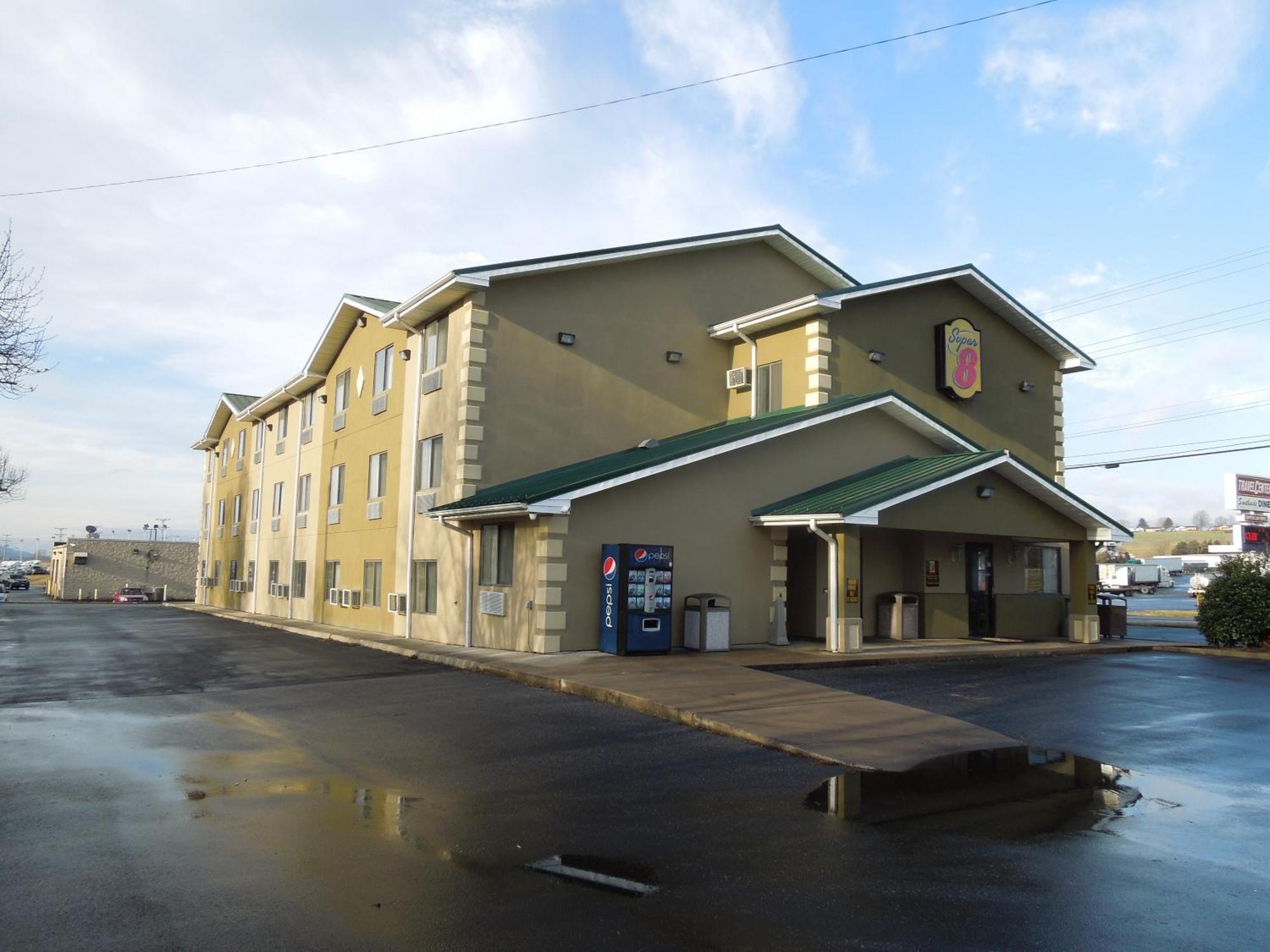 Super 8 By Wyndham Harrisonburg Motel Eksteriør bilde